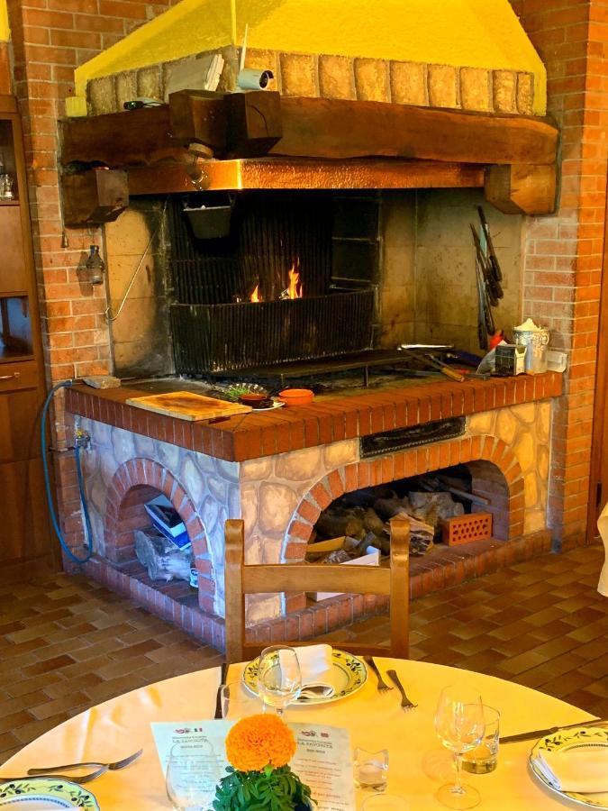 La Favorita Apricale B&B & Ristorante Exteriör bild